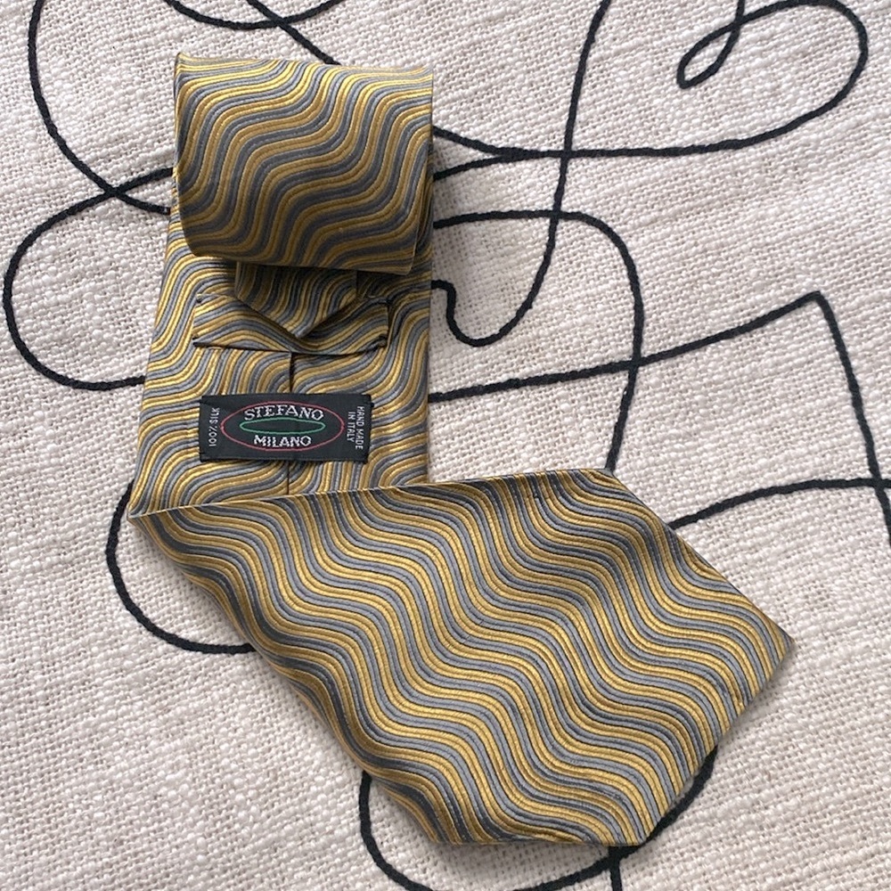 New Stefano Milano mens silk tie